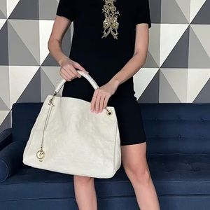 Louis Vuitton Artsy Mm hend tote bag monogram empreinte CA0141